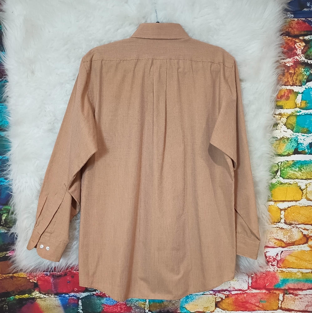 Van Heusen Beige Tan Long Sleeve Button Down Shirt Size 15.5 32/33 - Picture 2 of 8